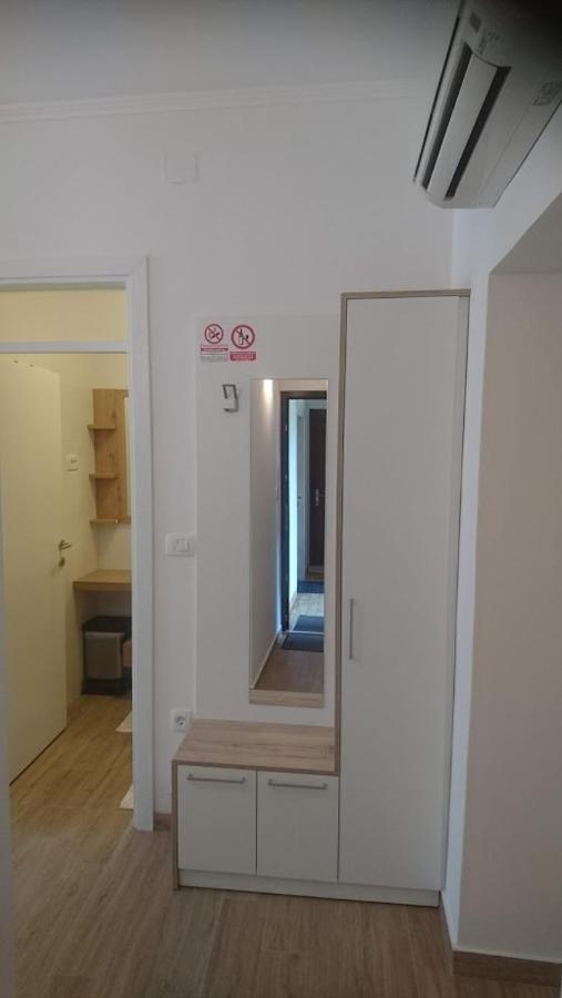 App Centar Apartment Novigrad  ภายนอก รูปภาพ